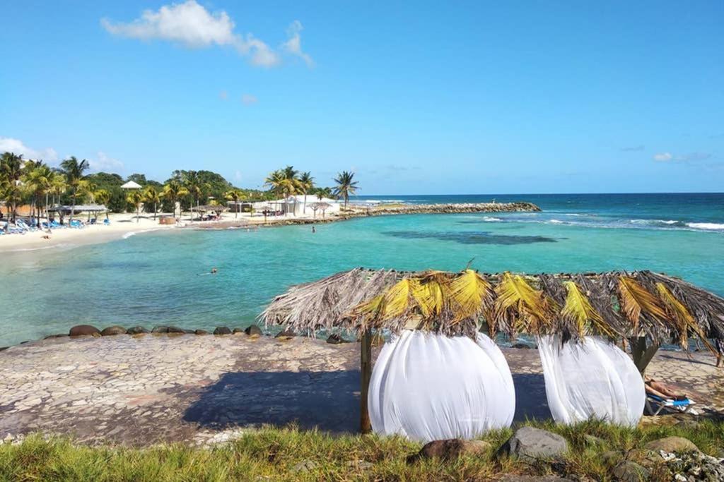 Studio Avec Grande Piscine, Plage Cannelle Caraibes Saint-Francois  Exterior foto